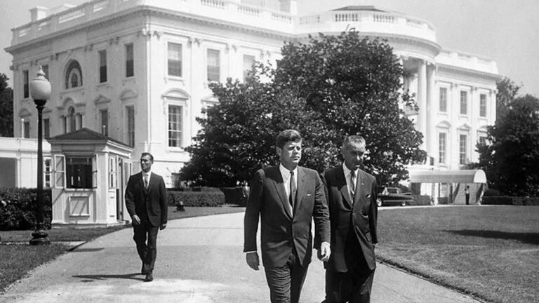 Road To White House Body